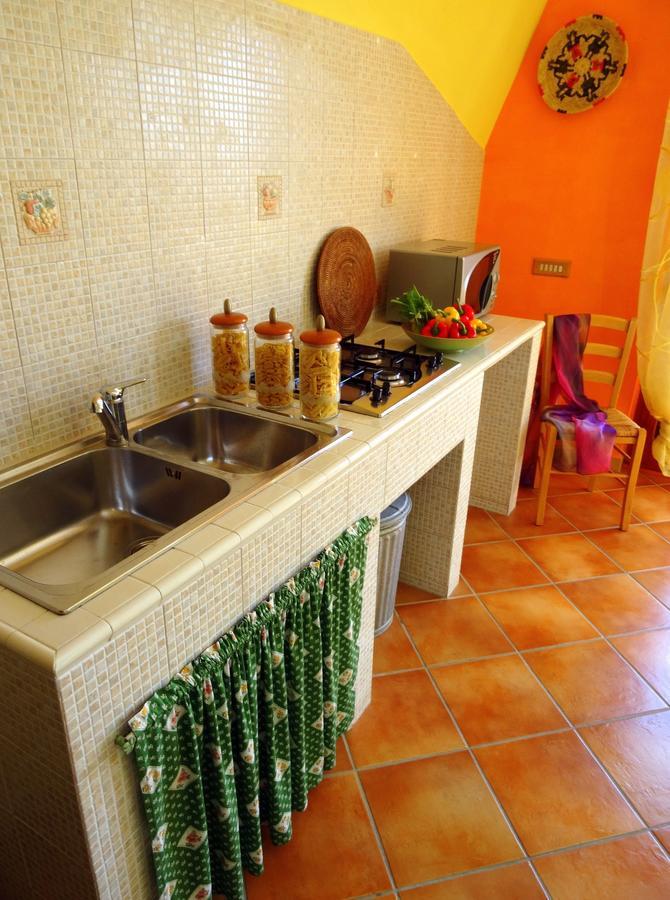 Bb Doliahouse Bed & Breakfast Dolianova Bagian luar foto