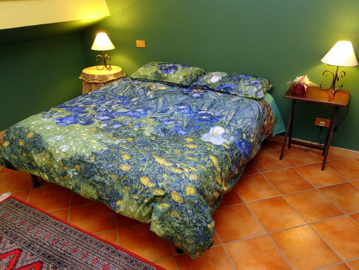 Bb Doliahouse Bed & Breakfast Dolianova Ruang foto